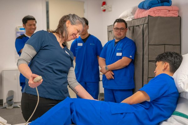 How can UK seniors find reliable healthcare resources online?